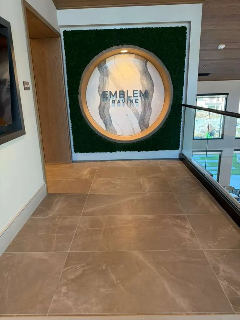 Comercial Tile